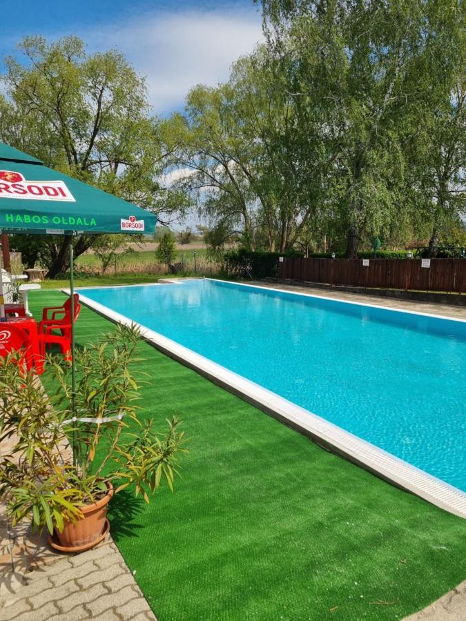 Bed and Breakfast Taban Vendeghaz Balatonlelle Exteriér fotografie